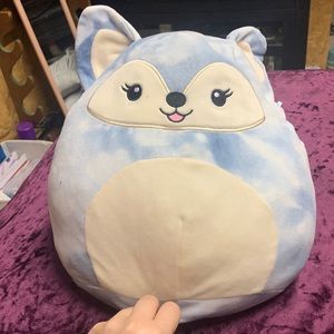 Blue Fox Squish Mellow